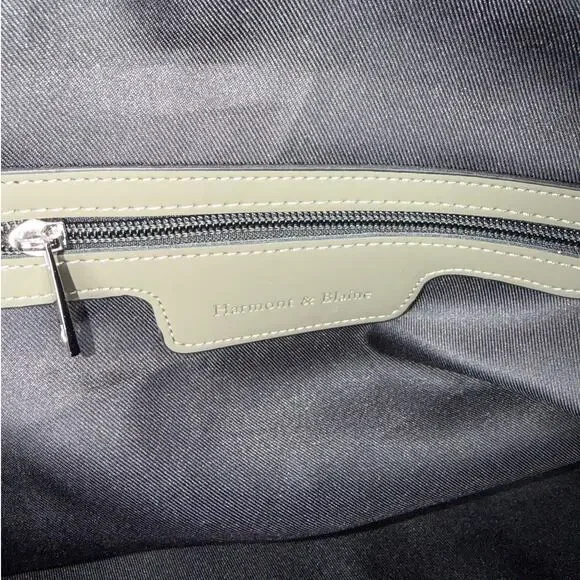 NWOT Harmont & Blaine Green Duffle Bag Removable Strap Shoulder Bag Travel - Picture 8 of 9